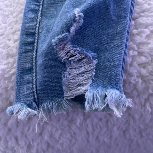 HOLLISTER Ripped Skinny Jeans - Picture 4 of 6